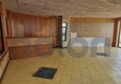 179m² commercial premises for sale in Mollet del Vallès, Carrer Dos de Maig photo