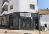179m² commercial premises for sale in Mollet del Vallès, Carrer Dos de Maig photo