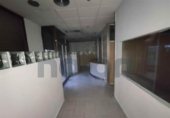 Local comercial en venta con 130m² en Sant Celoni, Carrer de Santa Rosa foto