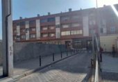 Local comercial en venta con 344m² en Figueras, Carrer de Joan Arderius foto