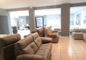 286m² locaux commerciaux avec locataires pour vente à Valladolid, dans le quartier de San Isidro, Calle de la Cigüeña photo