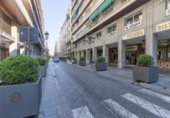 Oficines
en venda
amb 500m² a Granada, a la zona de La Manigua, Calle Navas foto