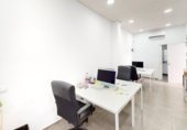 67m² locaux commerciaux pour vente à Séville, dans le quartier de Bellavista photo
