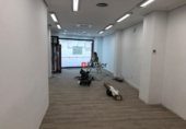 Local comercial en alquiler con 150m² en Jaén foto