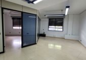 70m² bureau pour location à Albacete photo