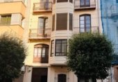 130m² building for sale in Vinaroz, Plaza Parroquial photo