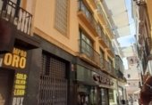379m² building for sale in Seville photo