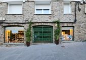 Local comercial
en venda
amb 150m² a Santiago de Compostel·la, Ensanche foto