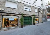 Local comercial
en venda
amb 150m² a Santiago de Compostel·la, Ensanche foto
