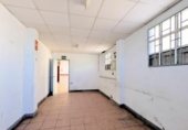 Local comercial en venta con 168m² en Amposta, Passeig del Canal foto