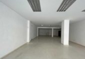 Local comercial en venta con 802m² en Coria del Río, Calle Alcalde Luis Ramírez Palma foto