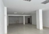 Local comercial en venta con 802m² en Coria del Río, Calle Alcalde Luis Ramírez Palma foto