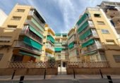 30m² hair salon for sale in Benidorm, Calle Apolo XI photo