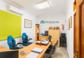 Local comercial Industrial en venta con 293m² en Ubrique, Calle Santa Ana foto