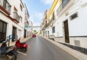 Local comercial Industrial en venta con 293m² en Ubrique, Calle Santa Ana foto