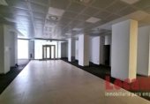 Local comercial
en venda
amb 617m² a Torrelavega, Calle Ruiz Tagle foto
