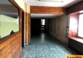 Local comercial
en venda
amb 250m² a Torrelavega foto