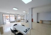 Local comercial en venta con 167m² en Alcira, Avenida Vicent Vidal foto