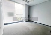 143m² offices for sale in Logroño photo