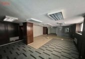 Local comercial
en venda
amb 225m² a Santiago de Compostel·la, a la zona de Cornes, Praza de Vigo foto