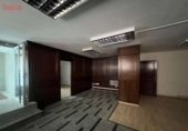 Local comercial
en venda
amb 225m² a Santiago de Compostel·la, a la zona de Cornes, Praza de Vigo foto
