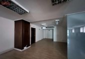 Local comercial
en venda
amb 225m² a Santiago de Compostel·la, a la zona de Cornes, Praza de Vigo foto