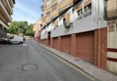 Local comercial
en venda
amb 210m² a Alacant, Calle Dámaso Abad foto