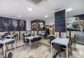 154m² cafétéria pour vente à Grenade, dans le quartier de Villarejo, Carretera de Málaga photo