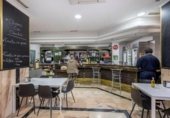 154m² cafétéria pour vente à Grenade, dans le quartier de Villarejo, Carretera de Málaga photo