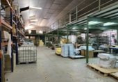1058m² entrepôt industriel pour vente à Quart de Poblet, Calle del Río Cabriel photo