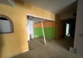 Local comercial en venta con 180m² en Cáceres, en la zona de San Blas, Avenida de la Universidad foto