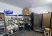130m² locaux commerciaux pour vente à Cáceres, dans le quartier de Eaux Vives, Calle Encinilla photo