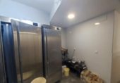 130m² locaux commerciaux pour vente à Cáceres, dans le quartier de Eaux Vives, Calle Encinilla photo