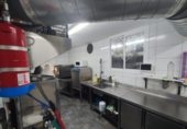 130m² locaux commerciaux pour vente à Cáceres, dans le quartier de Eaux Vives, Calle Encinilla photo