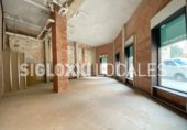 102m² locaux commerciaux pour location à Barcelone, dans le quartier de el Guinardó, Carrer de Varsòvia photo