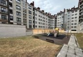 Local comercial en venta con 240m² en Oviedo, en la zona de La Florida, Calle GOZON, 2 foto