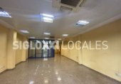 Oficines
en venda
amb 204m² a Cornellà de Llobregat, Carrer d'Eduard Gibert foto