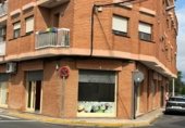 134m² commercial premises for sale in Deltebre photo