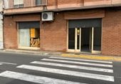 134m² commercial premises for sale in Deltebre photo