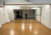 50m² locaux commerciaux pour location à Barcelone, dans le quartier de el Poble-sec photo