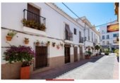 250m² building for sale in Estepona photo