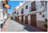 250m² building for sale in Estepona photo