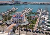 250m² building for sale in Estepona photo