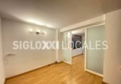 Oficinas en venta con 77m² en Barcelona, en la zona de el Congrés i els Indians, Passeig de Maragall foto