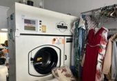 Lavanderia en traspaso con 80m² en Redondela foto
