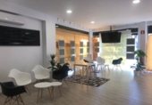 175m² locaux commerciaux pour location à Séville, dans le quartier de Docteur Barraquer-Grupo Renfe-Polyclinique photo