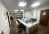 195m² commercial premises for sale in Roquetes photo