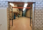 600m² warehouse industrial for rent in Coslada photo