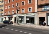 Local comercial en venta con 280m² en Oviedo, en la zona de Ventanielles foto