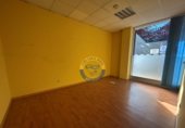 Local comercial en venta con 90m² en León, en la zona de Ventas, Mariano Andres foto